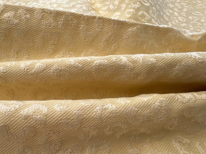 6 EV38 Scalamandre Small Scale Texture Leopard Animal Skin Beige Cream 1.5yards