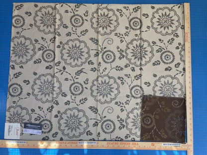 33 Berkbox5 Scalamandre Silk Square Kasumi Silver Cloud 33x27" MSRP USD 276/Y