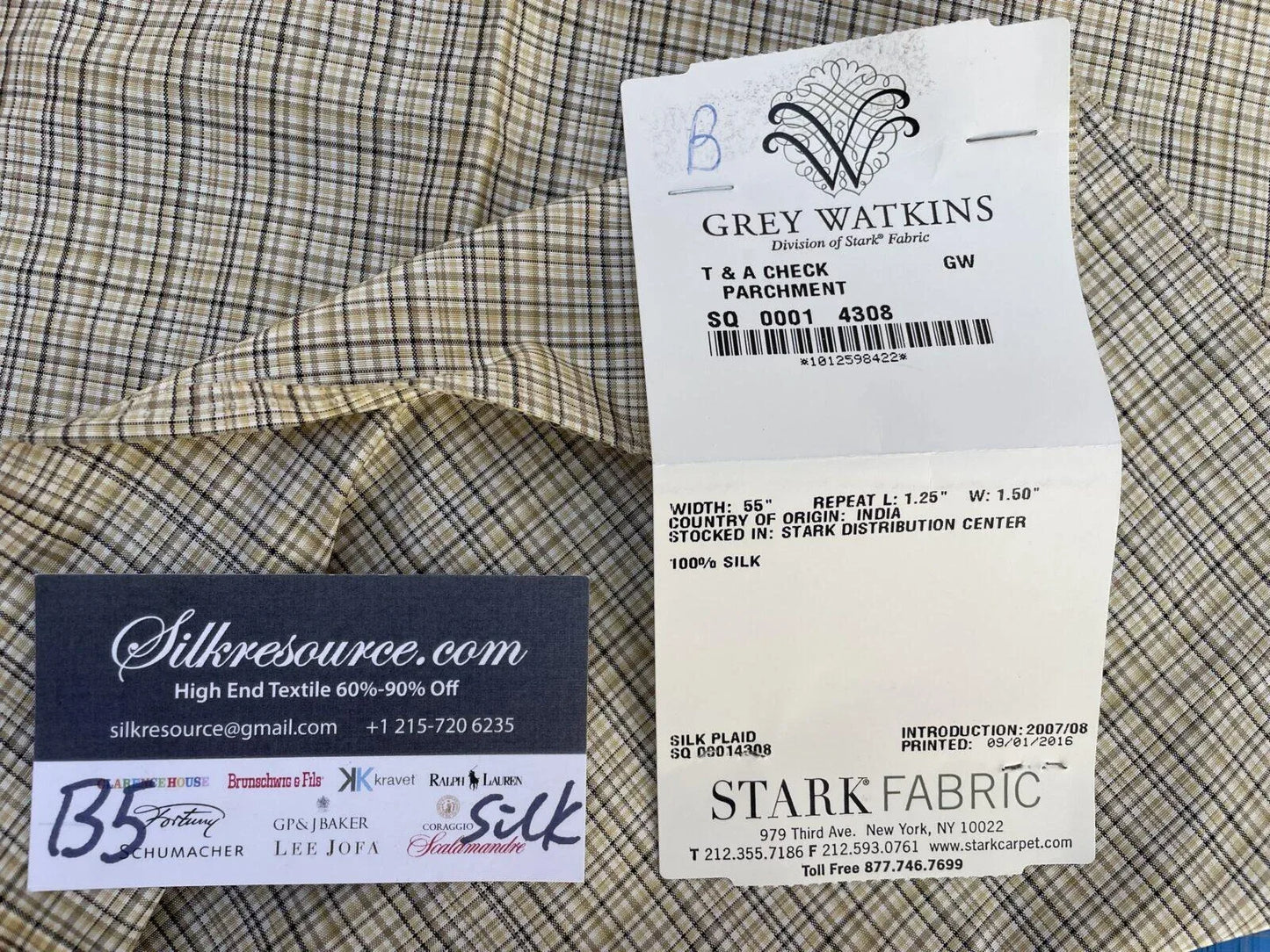 36b Berkbox5 Scalamandre Silk Square T &amp; A Parchment