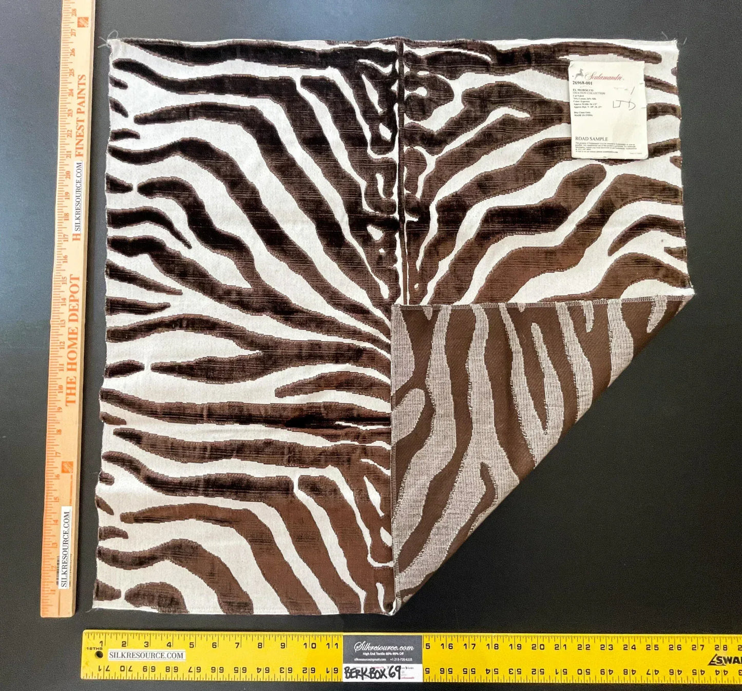 19 Berkbox69 27″x27″ Scalamandre EL MOROCCO Espresso Brown Ovation Collection Cut-Velvet MSRP USD 498/Y