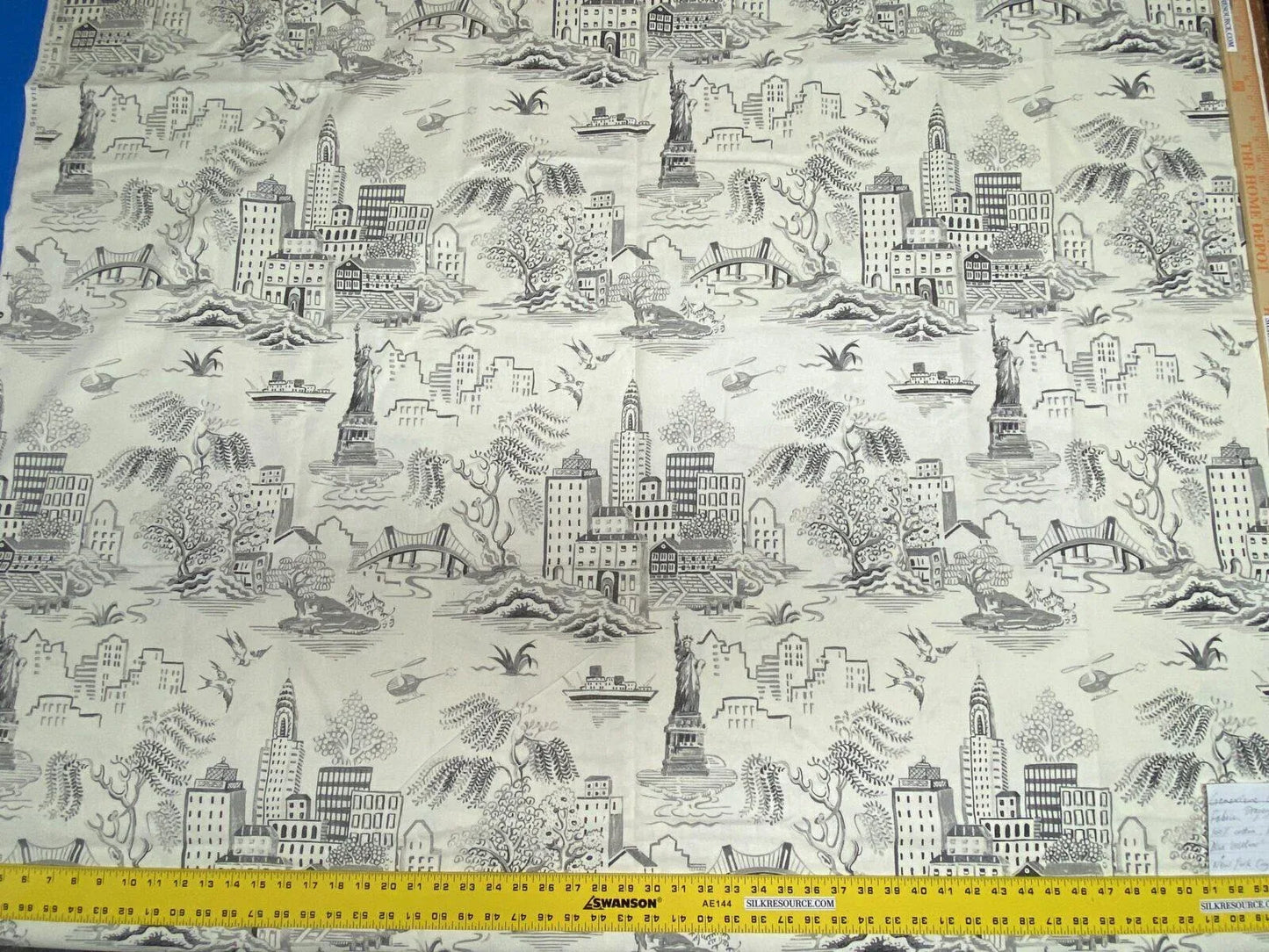 3.4yards Genevieve Gorder Toile New York City Landmarks Cotton Print Charcoal Black On White Statue Of Liberty
