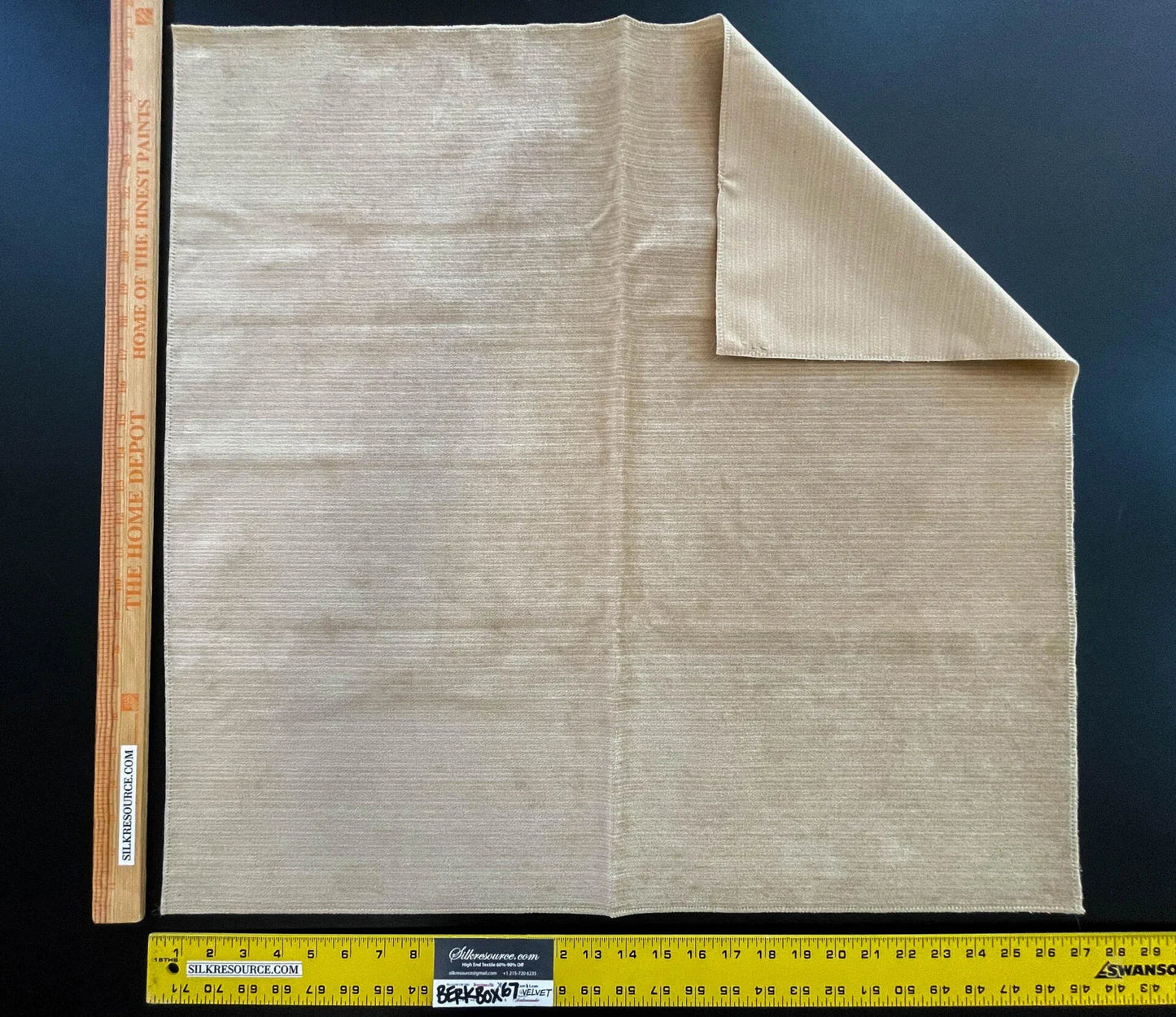 5 Berkbox67 27"x 27" Square Scalamandre NOBEL ASPEN GREEN Beige Plains Texture