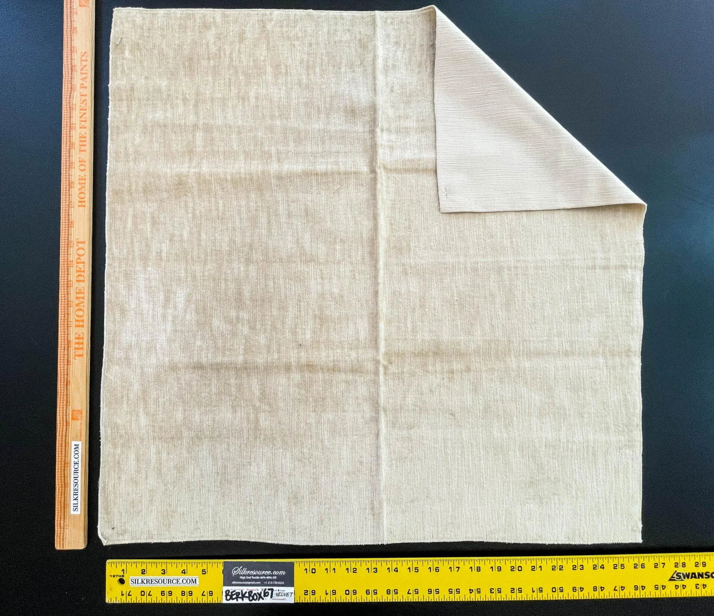 28 Berkbox67 27x 27" Square Scalamandre Velvet Biege Plains Texture