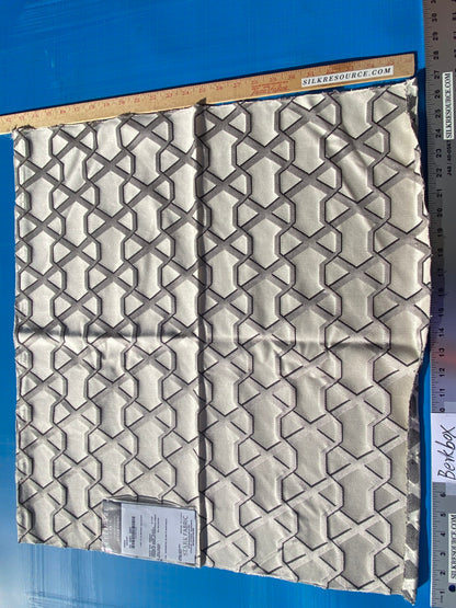 7 Berkbox103 Square Scalamandre Lelievre Ribon Argent Gray Jacquard Diamond Ogee Fretwork Lattice Large Jacquard MSRP USD 300+/y
