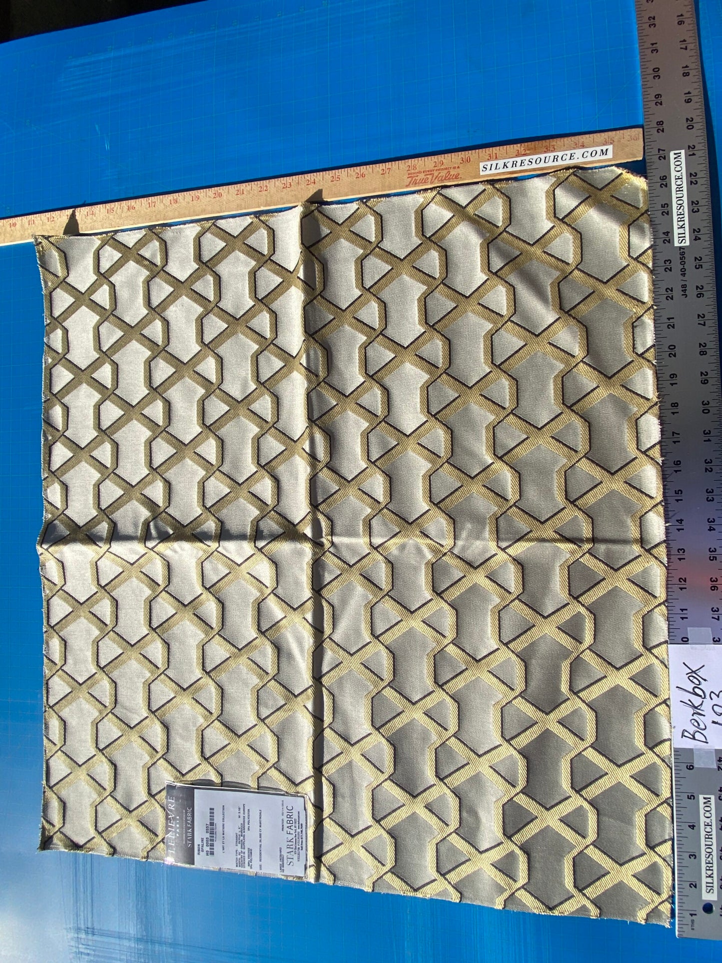 11 Berkbox103 Square Scalamandre Lelievre Ribon Opaline Cream Jacquard Diamond Ogee Fretwork Lattice Large Jacquard MSRP USD 300+/y