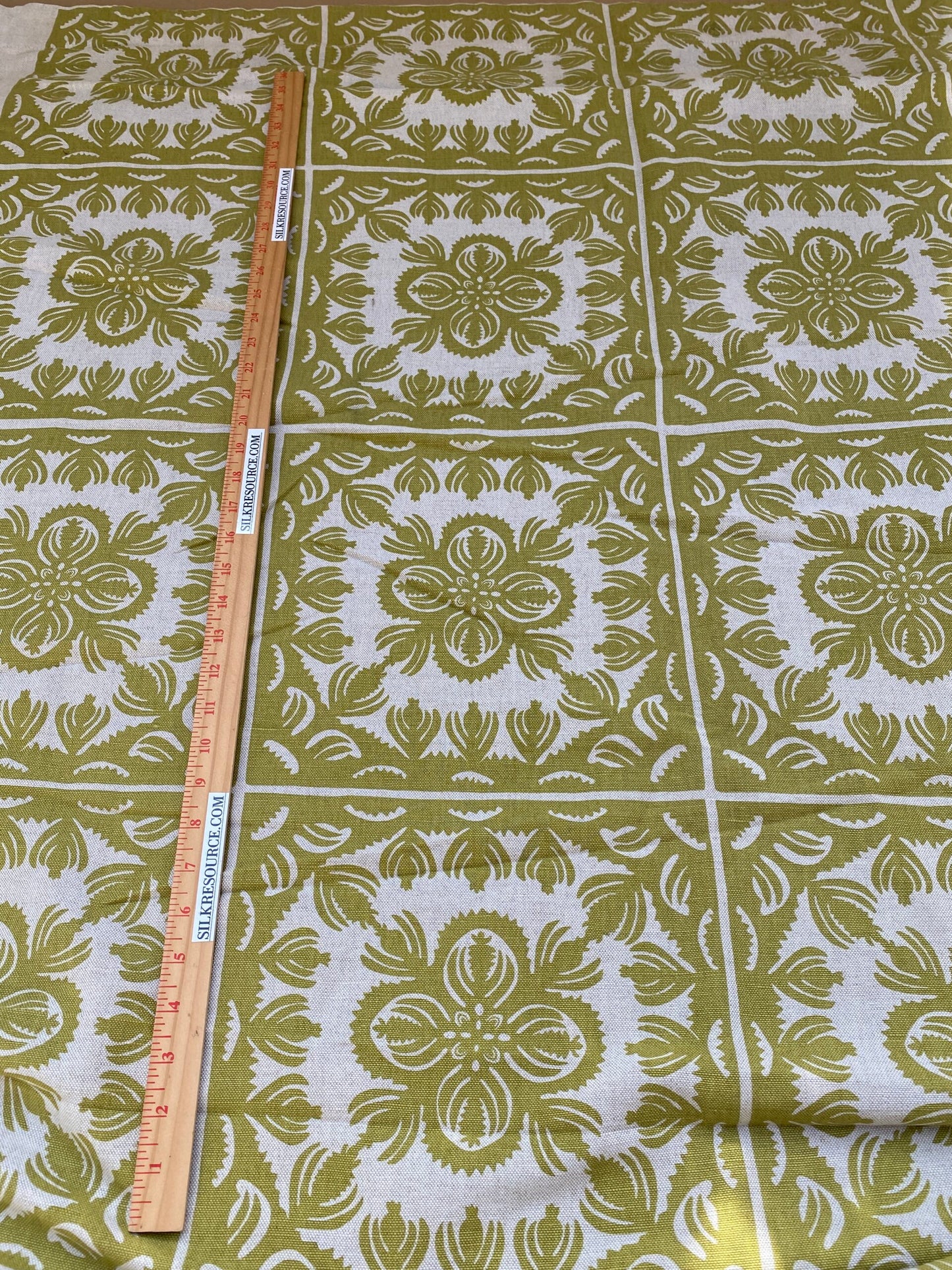 4 BerkBox94 Raoul Textile Line Hand Print Made in US Oahu Green White Square Medallion Ikat Geometric 1.5yd x 54"W MSRP $300+/y