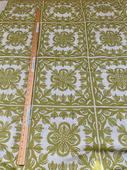 4 BerkBox94 Raoul Textile Line Hand Print Made in US Oahu Green White Square Medallion Ikat Geometric 1.5yd x 54"W MSRP $300+/y