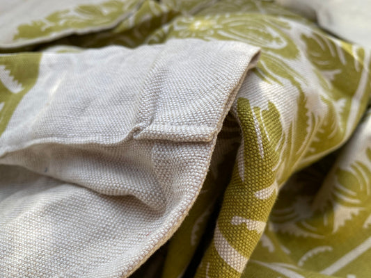 4 BerkBox94 Raoul Textile Line Hand Print Made in US Oahu Green White Square Medallion Ikat Geometric 1.5yd x 54"W MSRP $300+/y