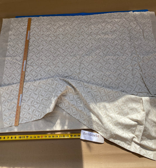 7 BerkBox94 Raoul Textile Line Hand Print Made in US Geometric Plaid Check Beige Clover Diamond 1.6Y MSRP $300+/y