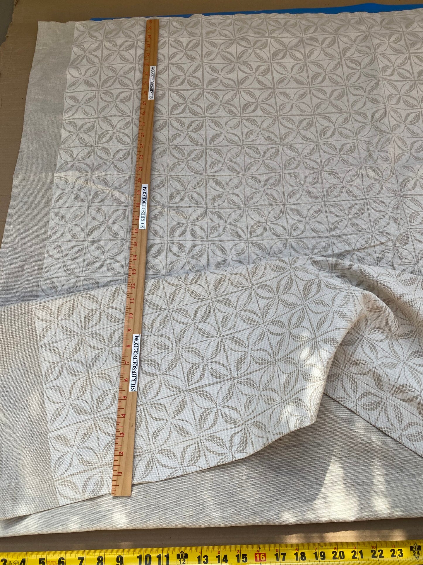 7 BerkBox94 Raoul Textile Line Hand Print Made in US Geometric Plaid Check Beige Clover Diamond 1.6Y MSRP $300+/y