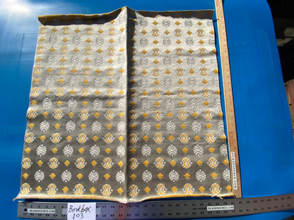 26 Berkbox103 Square Scalamandre Colony Collection Raku Beige Chiaro Geometric Small Scale