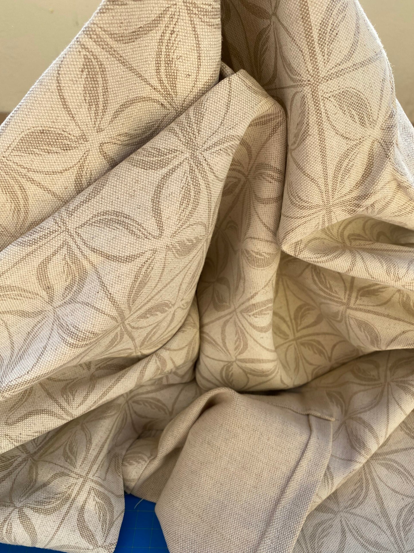 7 BerkBox94 Raoul Textile Line Hand Print Made in US Geometric Plaid Check Beige Clover Diamond 1.6Y MSRP $300+/y