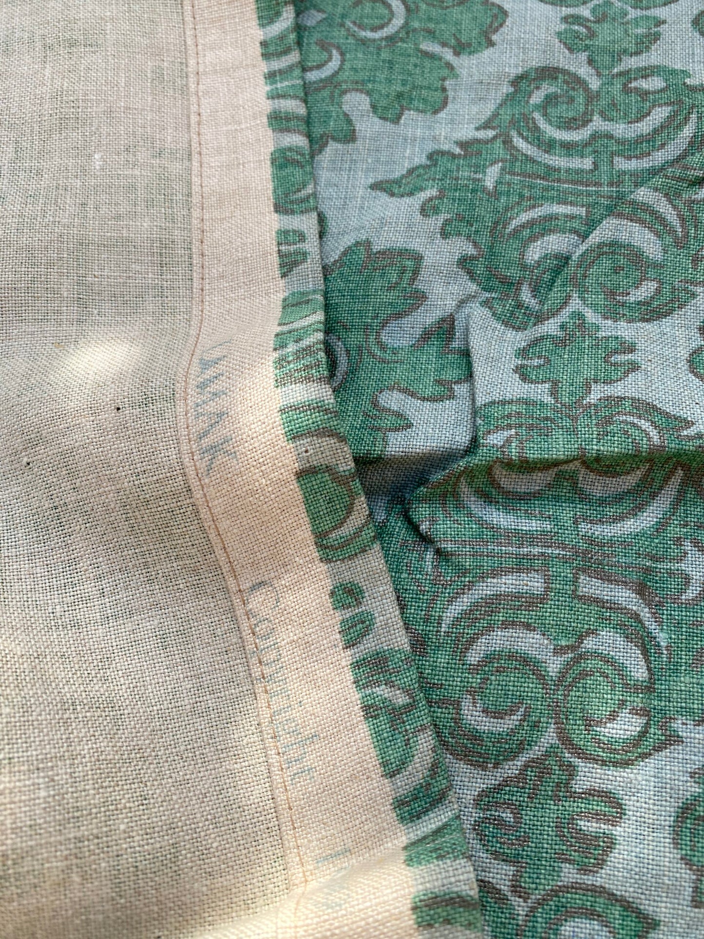 8 BerkBox94 Raoul Textile Line Hand Print Made in US Umak Green White Small Scale Geometric 1.5YD MSRP $300+/y