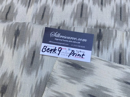 6 Berkbox9 Length Scalamandre Print 29x27 Inches Light Grey, White And Dark Grey