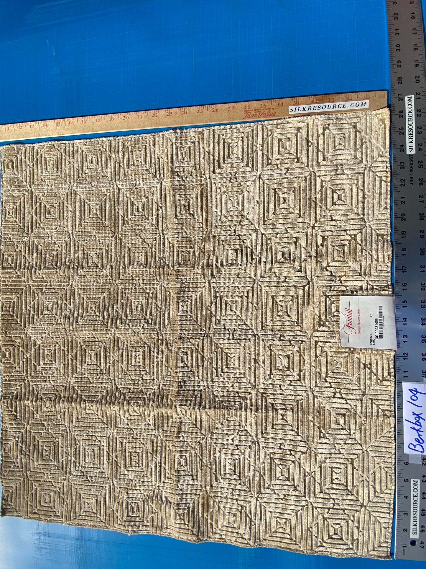 6 Berkbox104 Square Scalamandre Scherzo Sand Beige Geometric Small Scale Texture