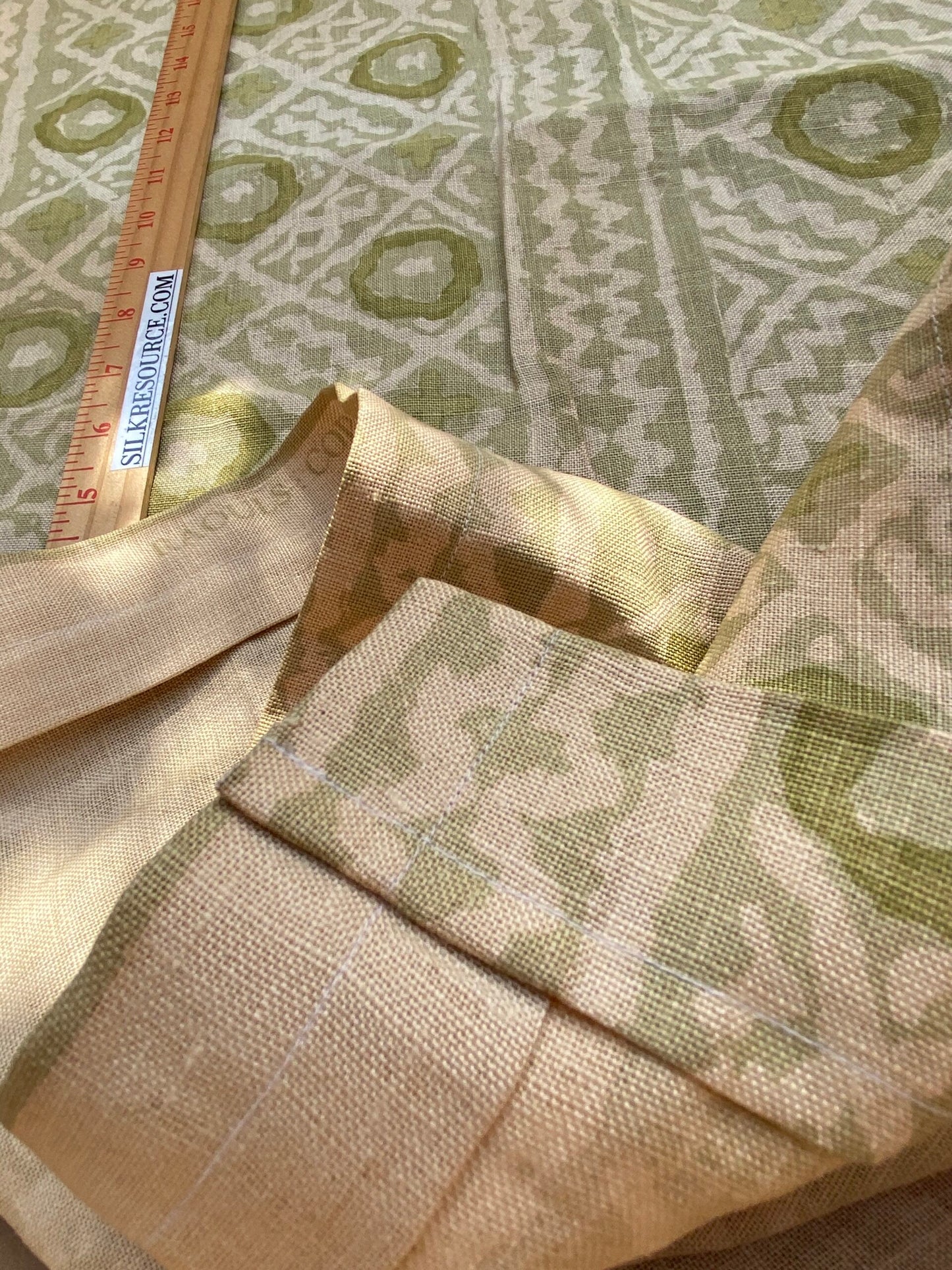 18 BerkBox94 Raoul Textile Line Hand Print Made in US Mali Green White Art Deco Ikat Dots Diamond 1.6YD MSRP $300+/y