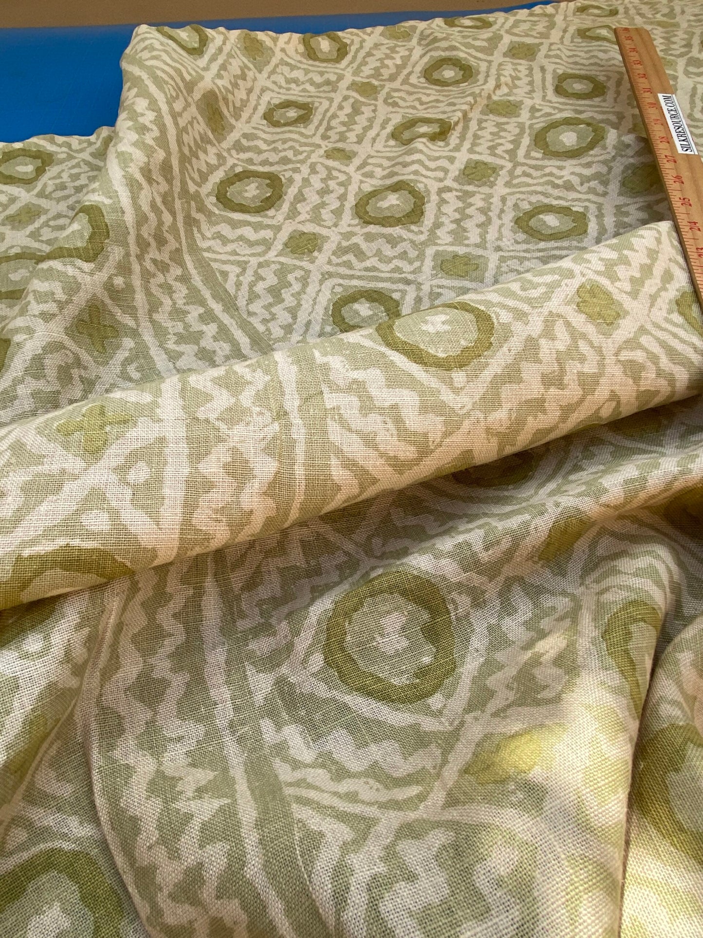 18 BerkBox94 Raoul Textile Line Hand Print Made in US Mali Green White Art Deco Ikat Dots Diamond 1.6YD MSRP $300+/y