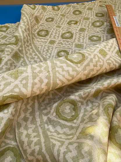 18 BerkBox94 Raoul Textile Line Hand Print Made in US Mali Green White Art Deco Ikat Dots Diamond 1.6YD MSRP $300+/y