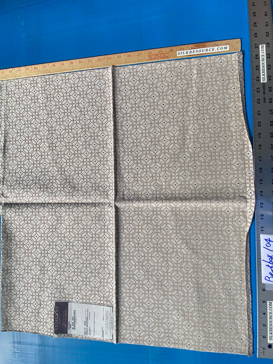 23 Berkbox104 Square Scalamandre Lelievre Paris Palanquin Dune Light Brown Small Scale Texture