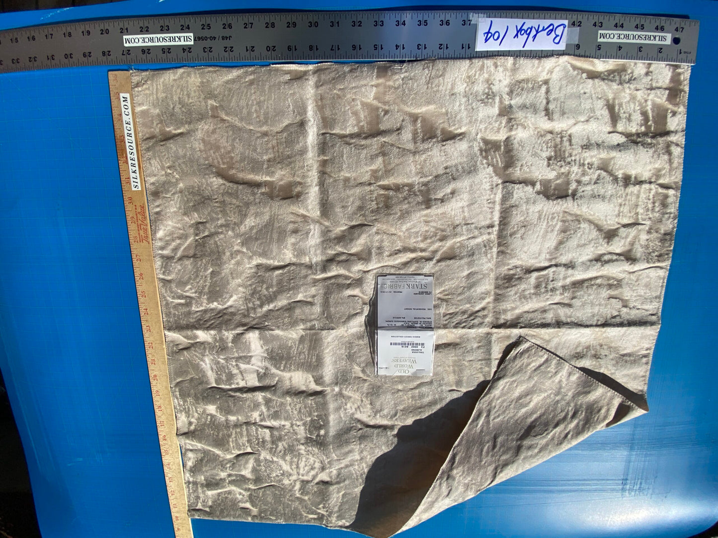 33 Berkbox104 Square Scalamandre Old World Weavers Trilussa Almond Light Brown Abstract Jacquard