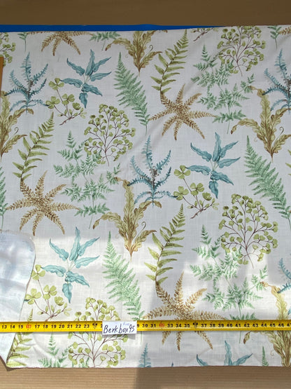 4 BerkBox95 Printed Fabrics by Old World Weavers 2.4Y Wethersfield Fern Spring Tropical White Green Blue