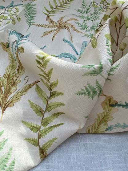 4 BerkBox95 Printed Fabrics by Old World Weavers 2.4Y Wethersfield Fern Spring Tropical White Green Blue