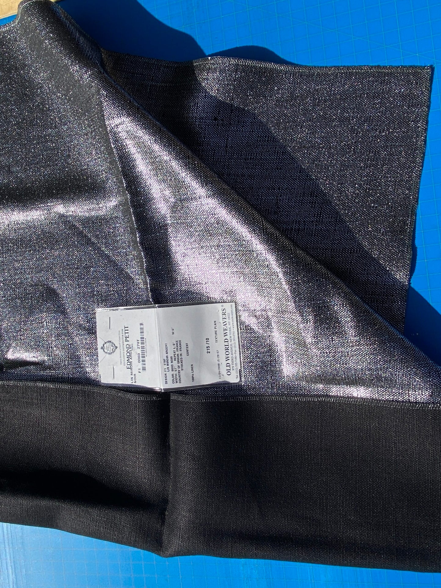 51 Berkbox104 Square Scalamandre Edmon Petit Lin Miroir Argent Noir Black Linen Beige Small Scale Texture MSRP USD 232/y