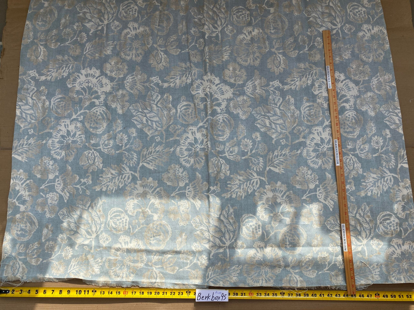 10 BerkBox95 Printed Fabrics by  Scalamandre Calais Linen Print Sky Blue White Floral MSRP300+/y