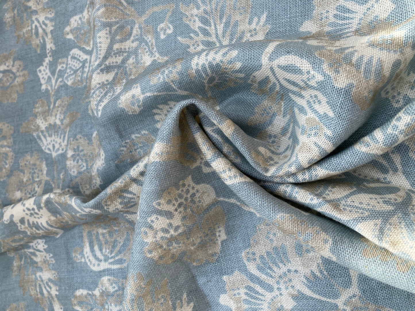 10 BerkBox95 Printed Fabrics by  Scalamandre Calais Linen Print Sky Blue White Floral MSRP300+/y