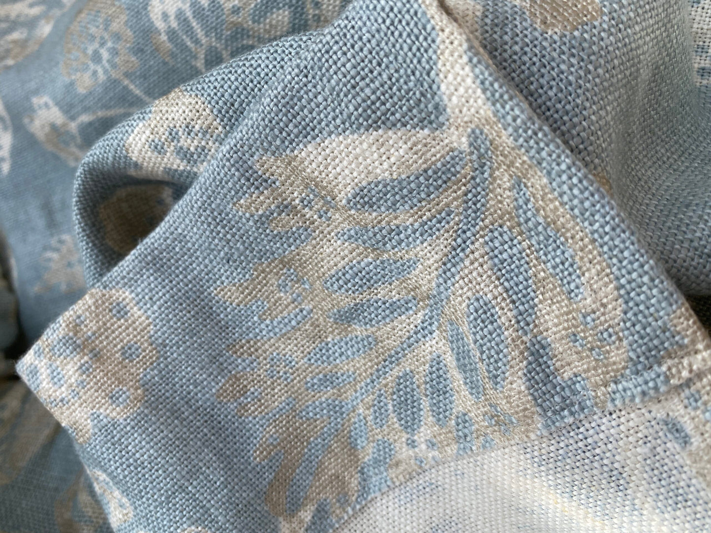 10 BerkBox95 Printed Fabrics by  Scalamandre Calais Linen Print Sky Blue White Floral MSRP300+/y