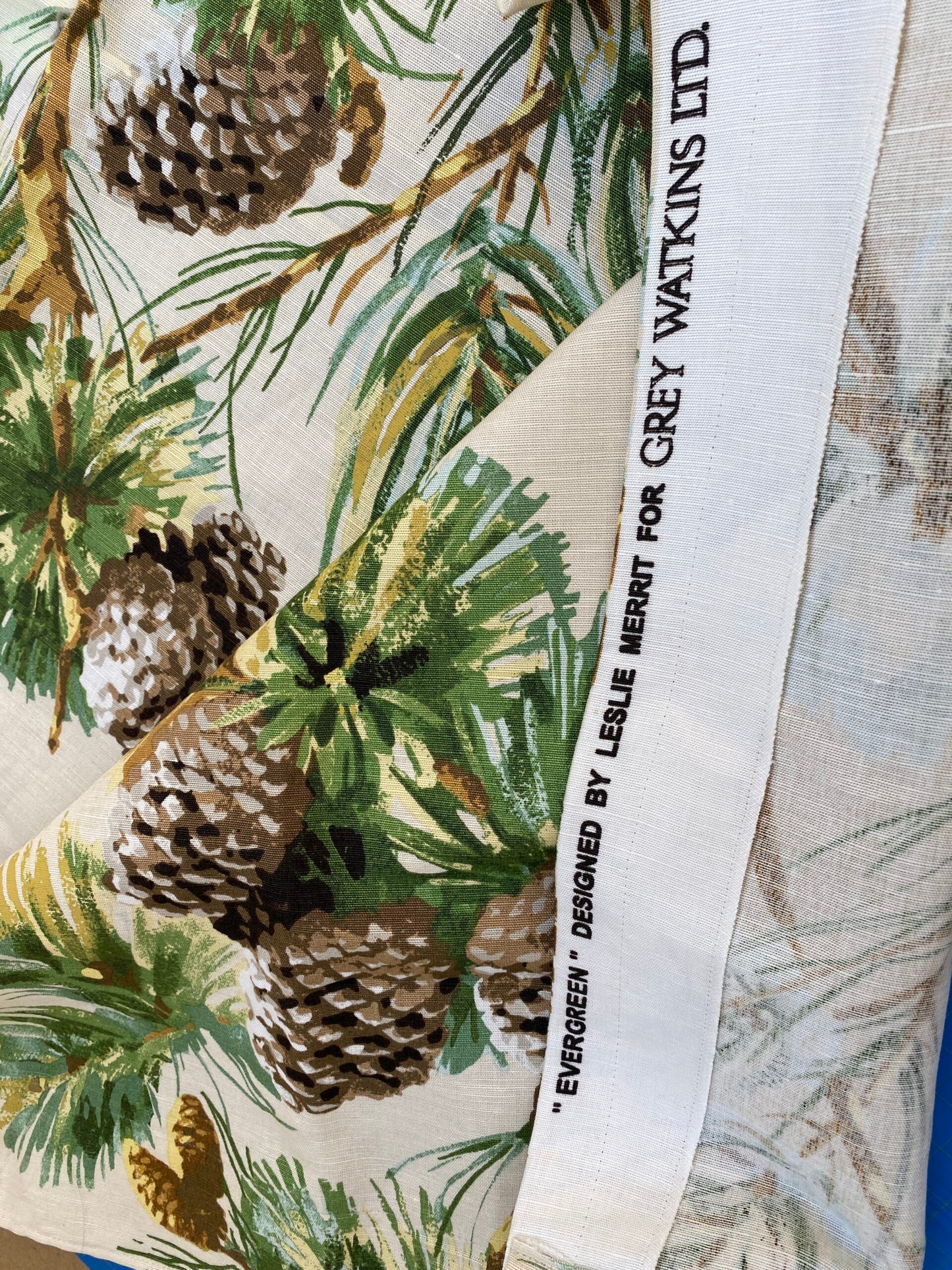 12 BerkBox95 Printed Fabrics by Scalamandre Square Evergreen Blue Print MSRP USD 441/yard