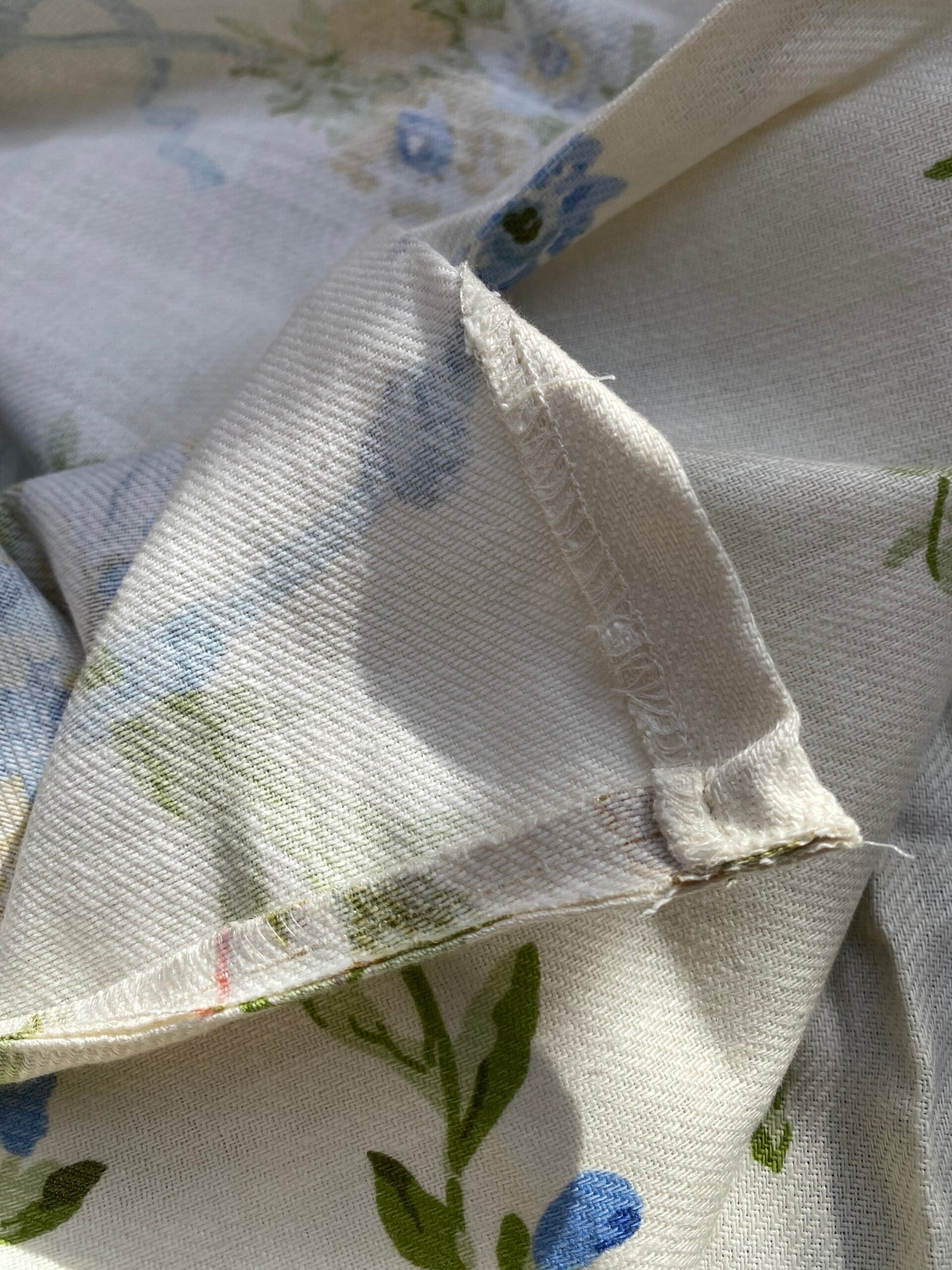 18 BerkBox95 Printed Fabrics by Scalamandre Arabella Print Blues, Golds &amp; Greens Heavy Linen Floral Foliage Neoclassic Scroll Design MSRP USD 400+/Y