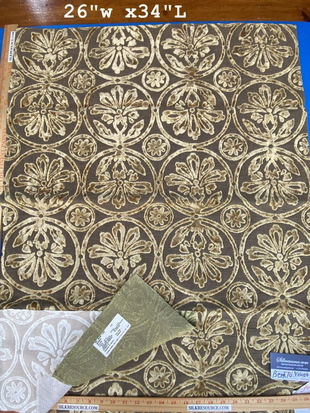 Scalamandre Ikaria Velvet - Gold