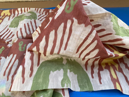 19 BerkBox95 Printed Fabrics by Scalamandre Oasis Outdoor Print Red White Green Yellow Large Ikat Suzani MSRP USD 198/Y