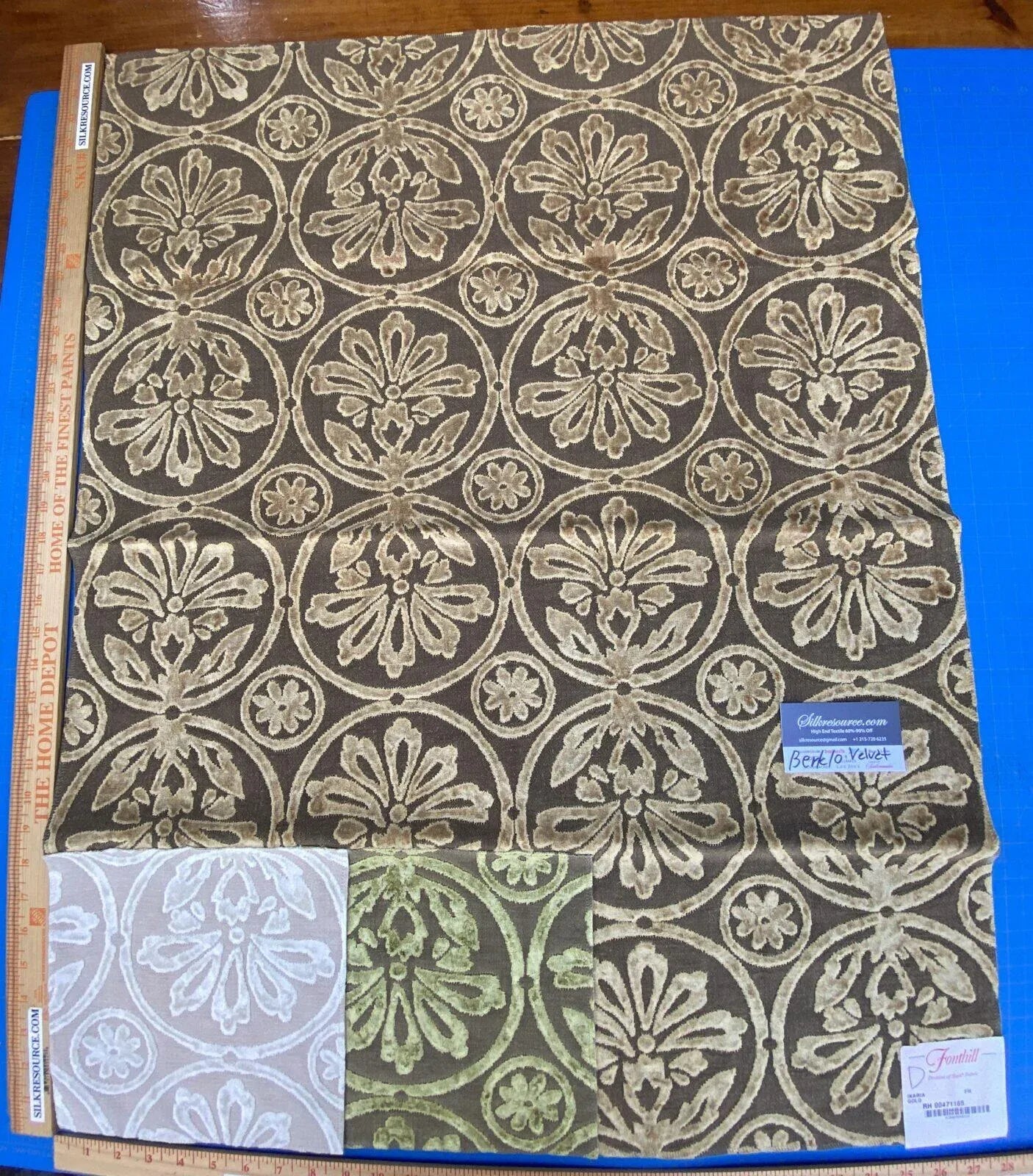 Scalamandre Ikaria Velvet - Gold