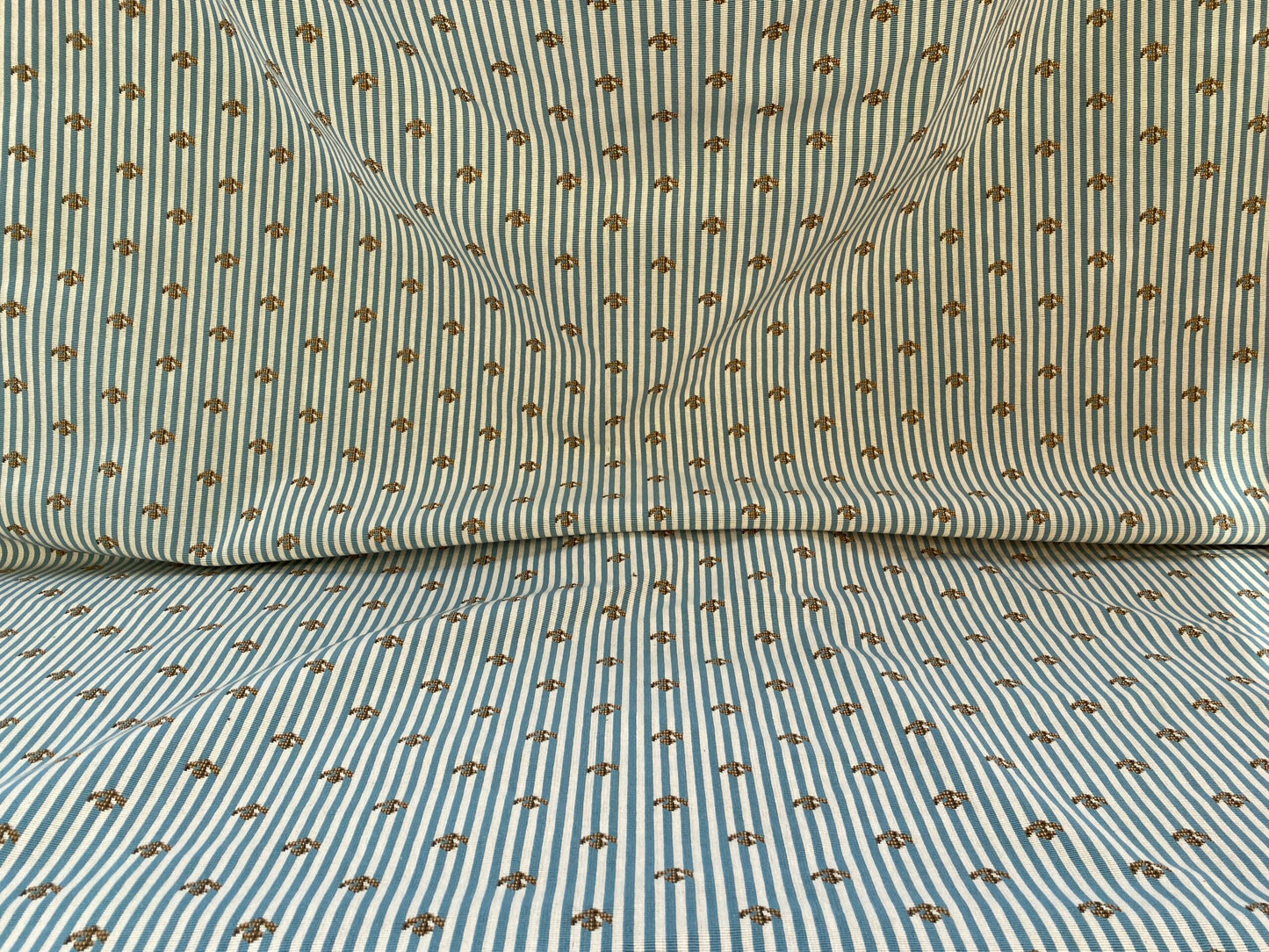 3 Berkbox96 Length Jacquard Blue and White Stripe Small Scale 2yds MSRP USD400+/y