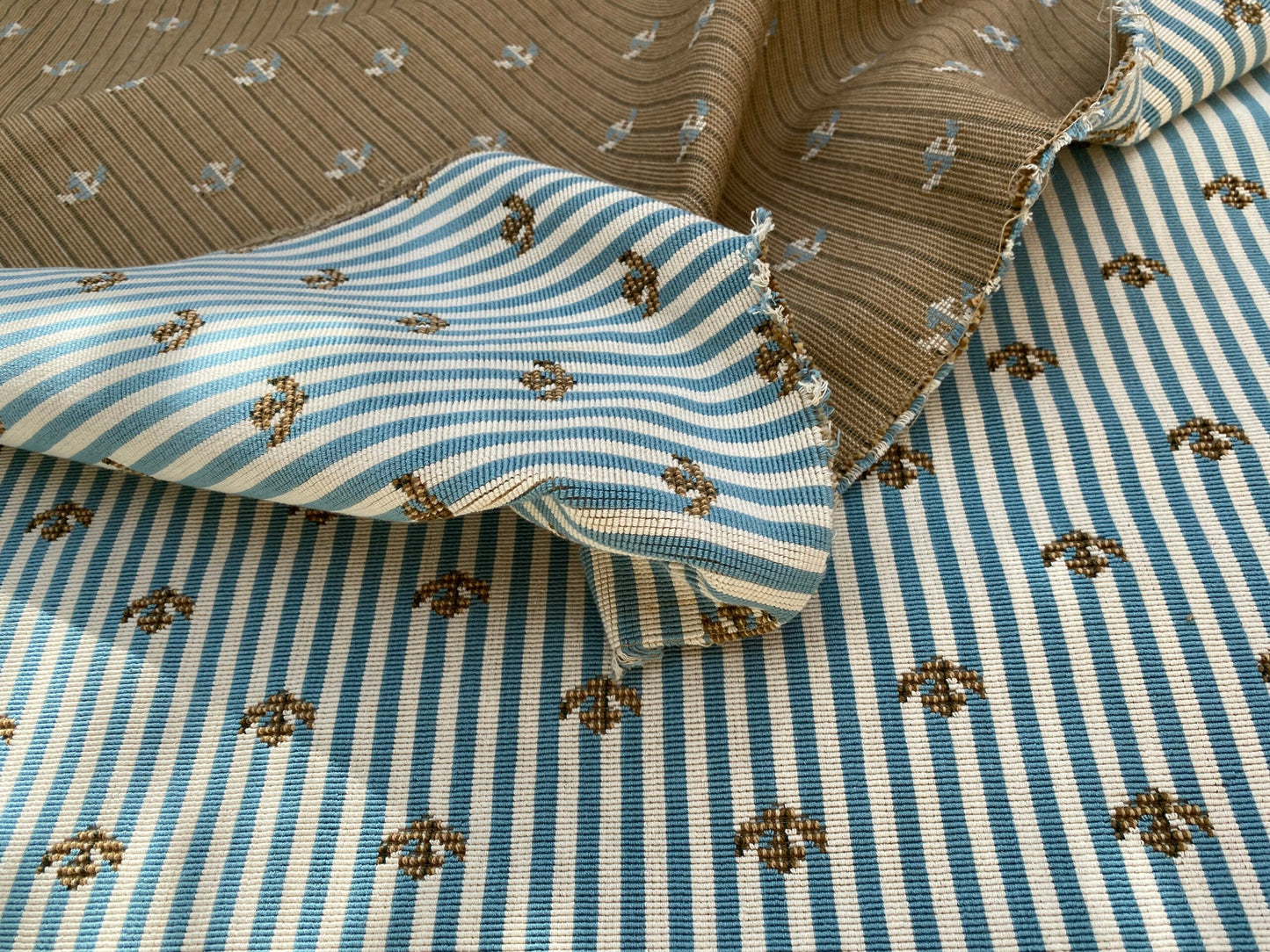 3 Berkbox96 Length Jacquard Blue and White Stripe Small Scale 2yds MSRP USD400+/y