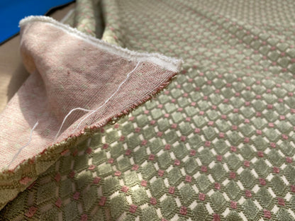 4 Berkbox96 Length Jacquard Green Red Dot Diamond Small Scale 1.4y MSRP USD300+/y