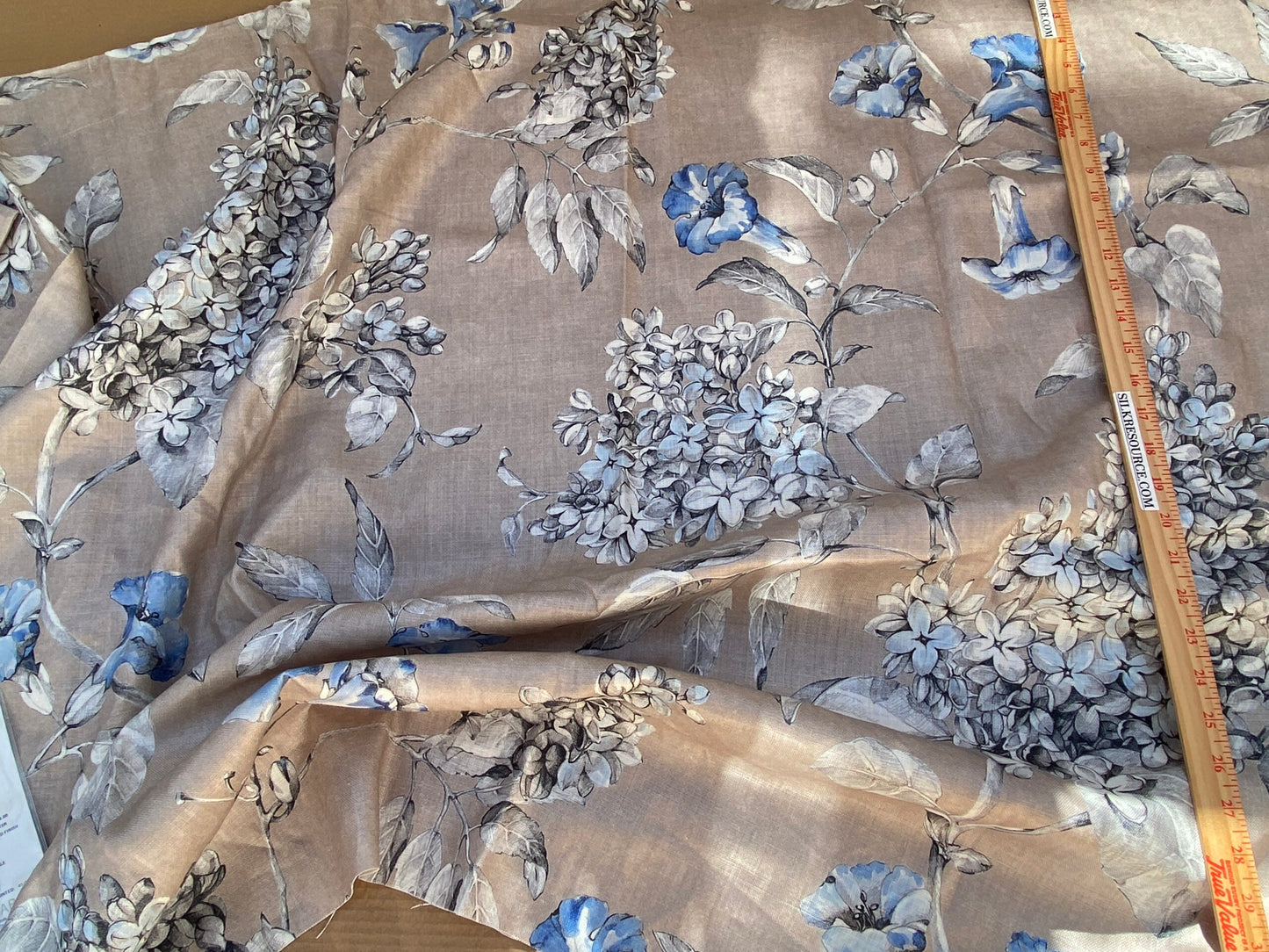 13 Berkbox96 Length Printed Fabrics by Scalamandre Merrimon Linen Gray Floral 100% Linen with Glazed finish MSRP 346/y