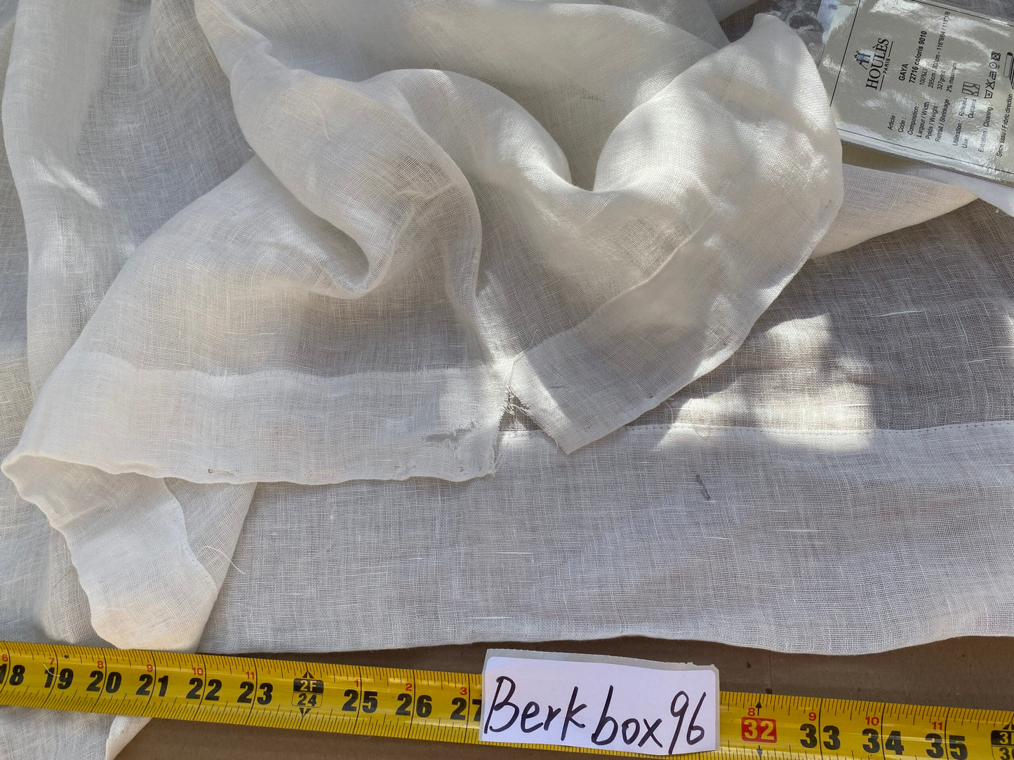 15 Berkbox96 Length Plains Textures by Houles Paris Tissu Gaya Coloris Sheer White Solid MSRP USD200+/y
