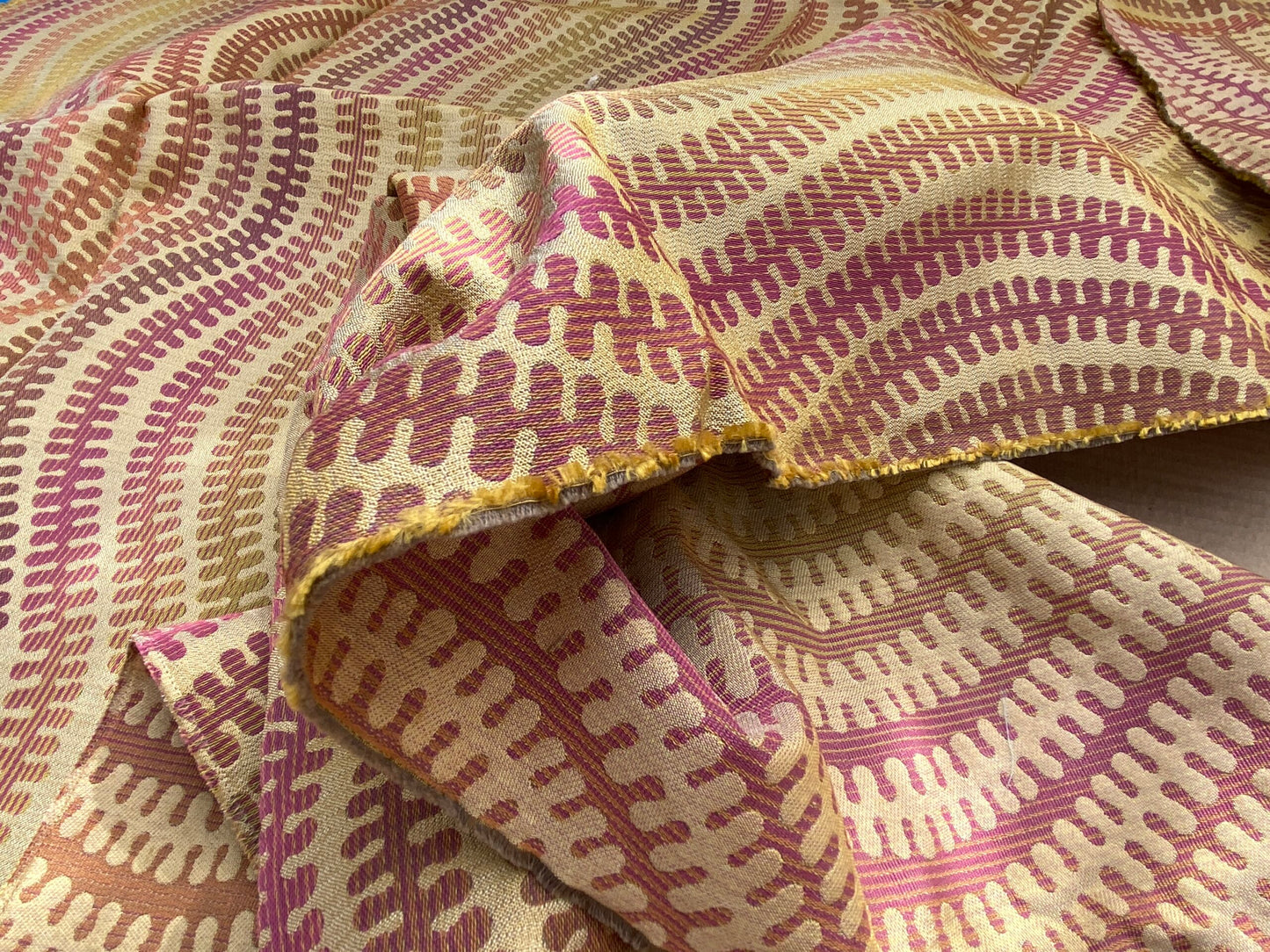 6 Berkbox97 Length Jacquard by Scalamandre Fonthill Square Silk Sensuous Stripe Autumn Ombre Orange Red Green MSRP USD 356/y