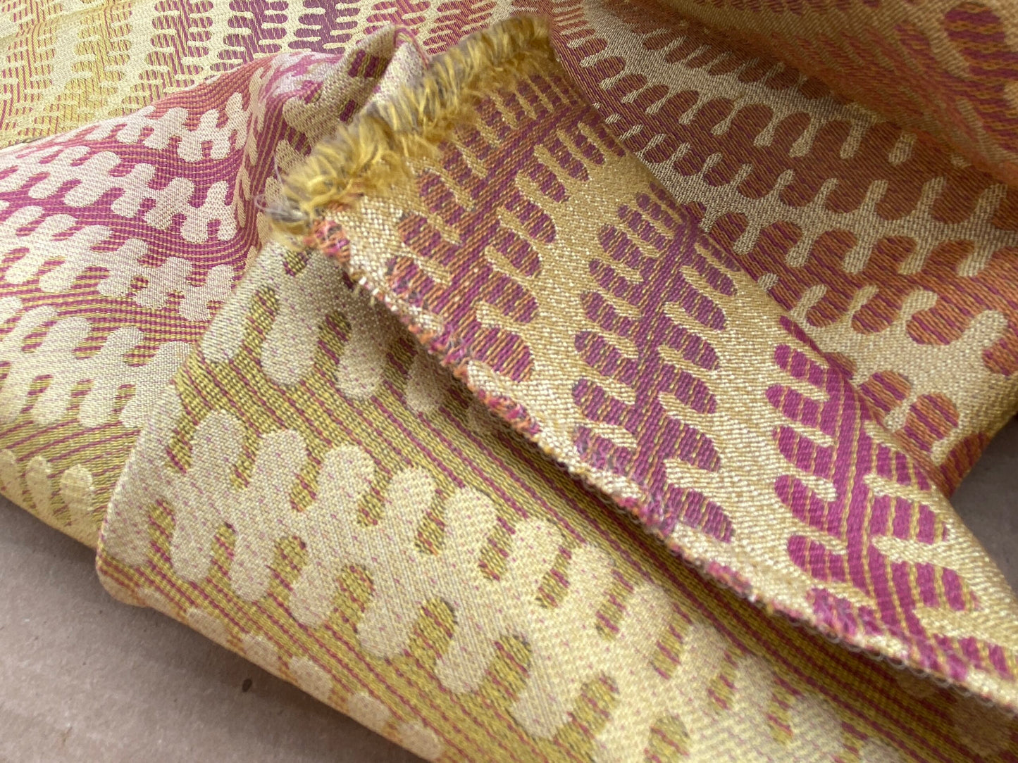 6 Berkbox97 Length Jacquard by Scalamandre Fonthill Square Silk Sensuous Stripe Autumn Ombre Orange Red Green MSRP USD 356/y