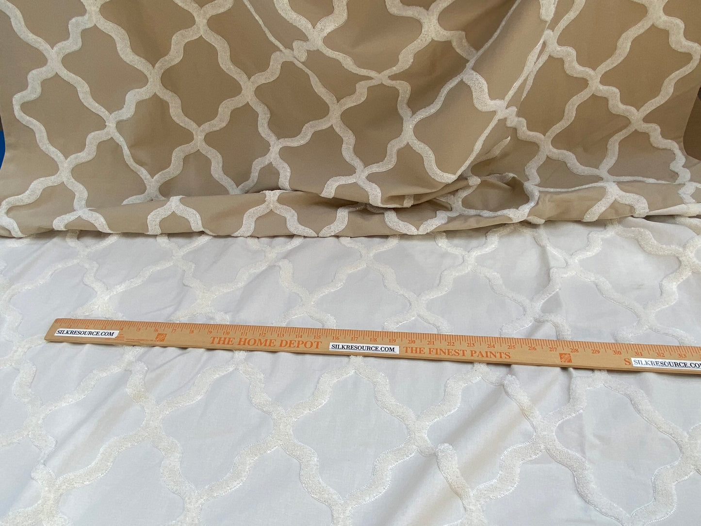 7 Berkbox97 Length Jacquard by Scalamandre Fonthill Astley Boucle Brown White Cream Diamond Ogee MSRP USD 338/Y