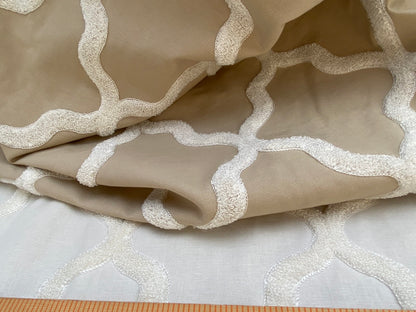 7 Berkbox97 Length Jacquard by Scalamandre Fonthill Astley Boucle Brown White Cream Diamond Ogee MSRP USD 338/Y