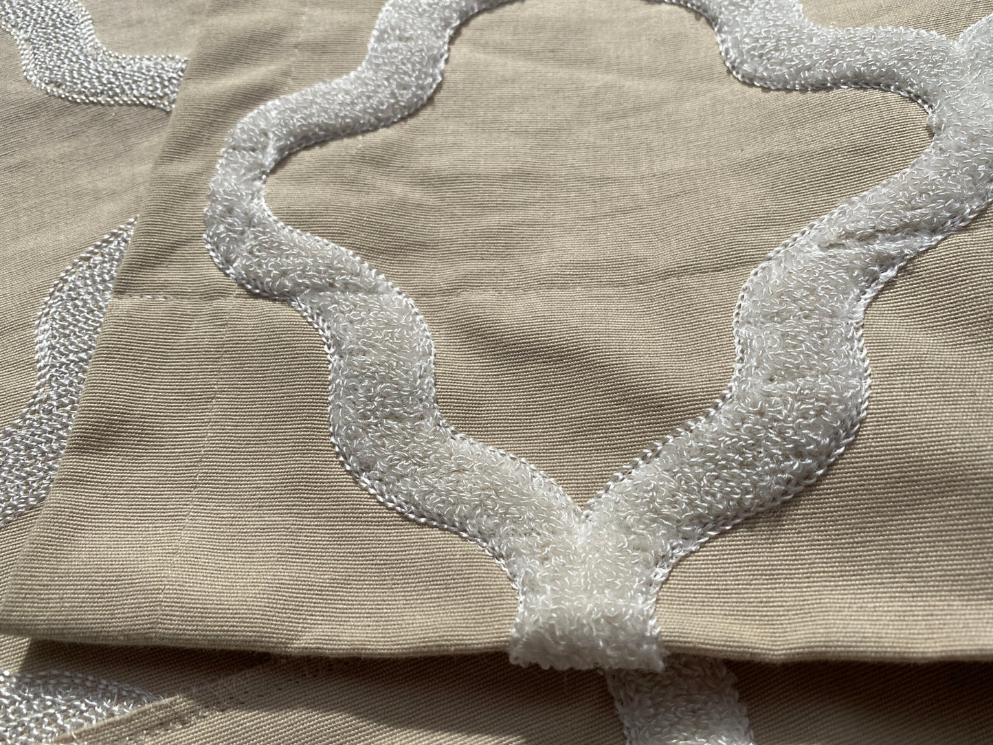 7 Berkbox97 Length Jacquard by Scalamandre Fonthill Astley Boucle Brown White Cream Diamond Ogee MSRP USD 338/Y