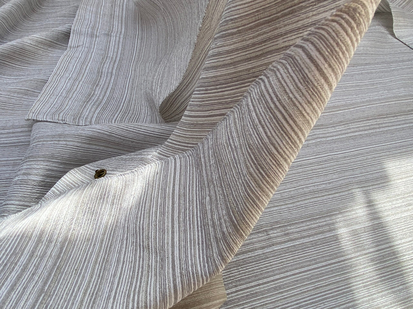 10 Berkbox97 Length Plains Texture by Houles Paris Idya Gray Stripe Texture MSRP USD 200+/y