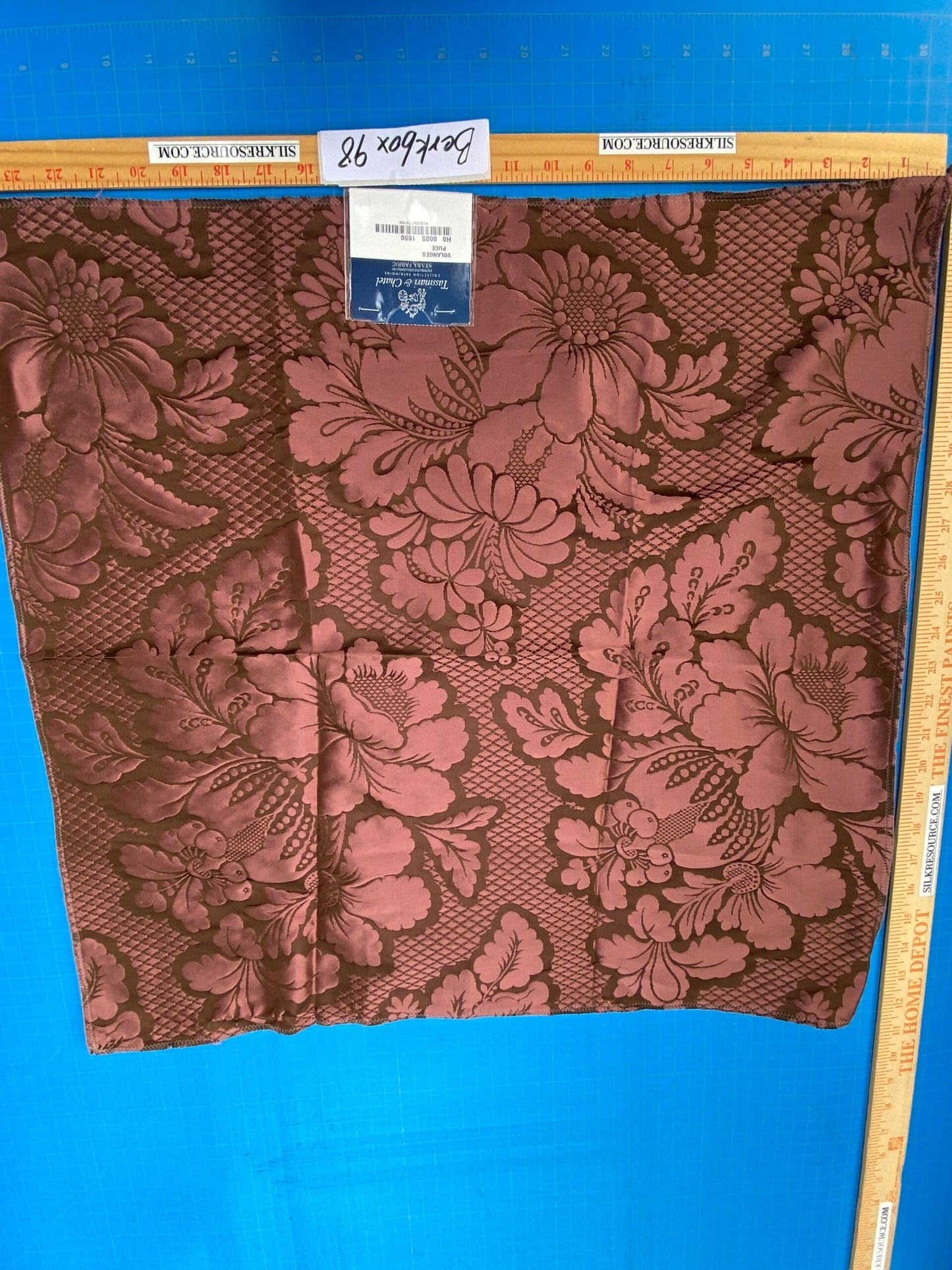 8 Berkbox98 Square Jacquard by Scalamandre Tassinari and Chatel Volanges Puce Silk Damask Floral Brownish Purple 23×24 inches MSRP USD1414/y