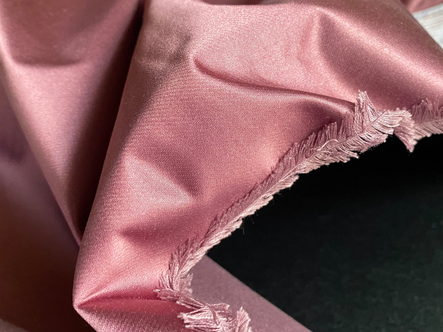 By Yard Scalamandre Thick Silk Satin Academy mauve Red Lavender MSRP USD 436/Y