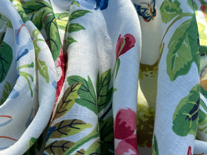 13 EV51 2.4YD Scalamandre Shantung Garden in Bloom Print Chinoiserie Flower Fruit Basket Floral Botanical Historical MSRP USD378/y