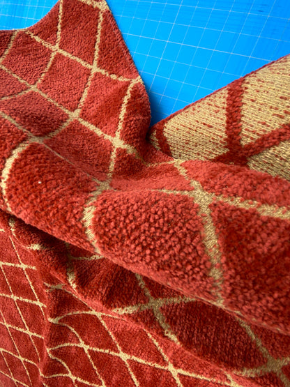 33 Berkbox99 Square Jacquard by Scalamandre Diamond Pattern Red Beige MSRP 300+/y